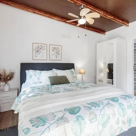 Estudio House Llanos Holiday home *